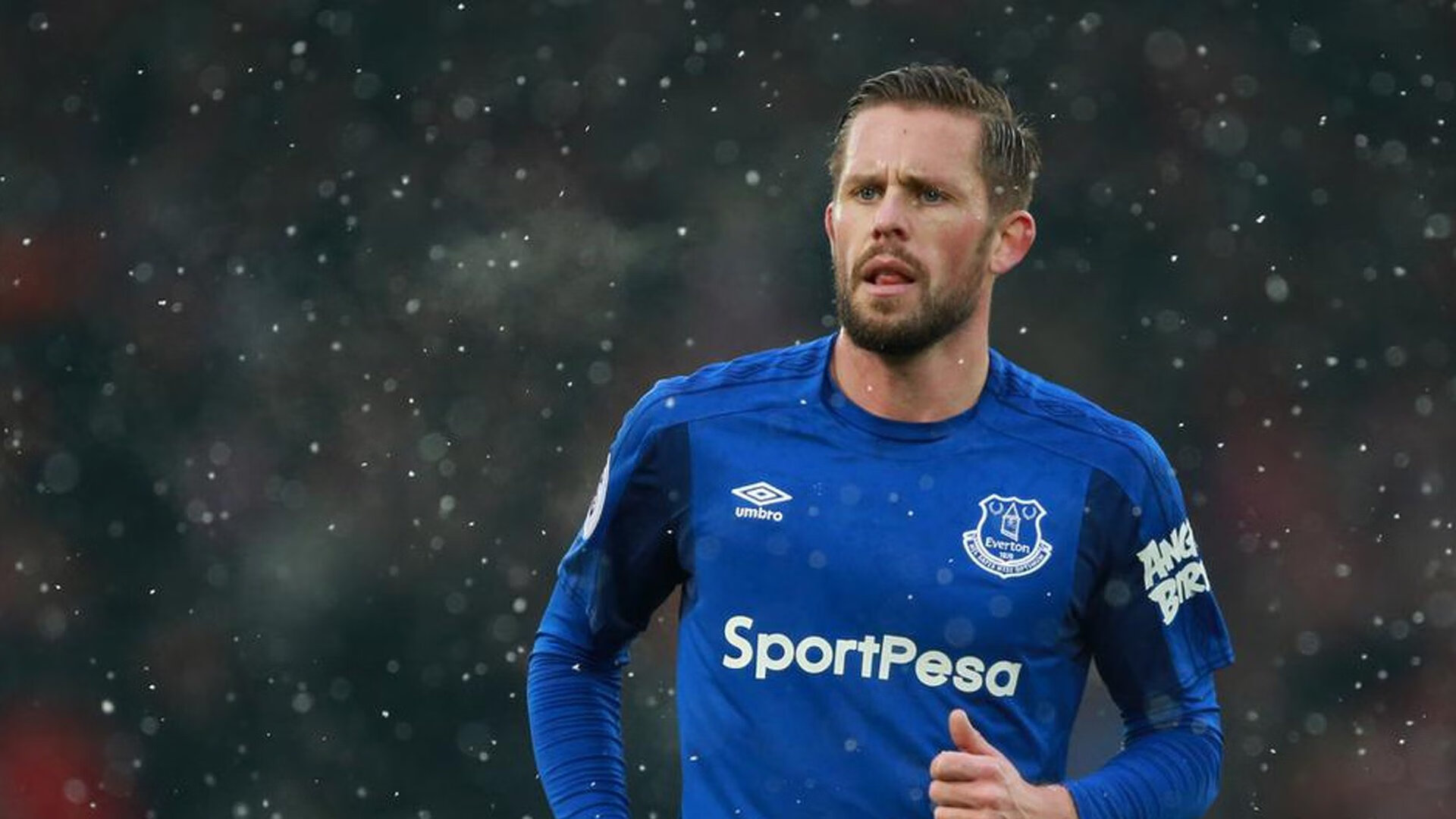 Jiuyou-远射“星光闪耀”：足球场上的绝妙远射集锦，足球精彩远射视频